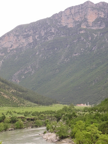 Landscape near Këlcyrë