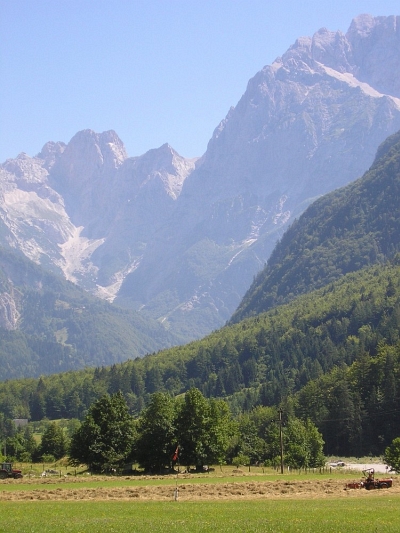Berglandschap op weg naar de Predil Pass
