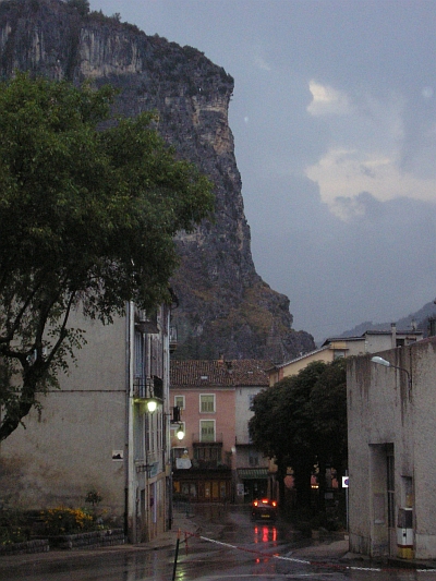 Regen en onweer in Castellane