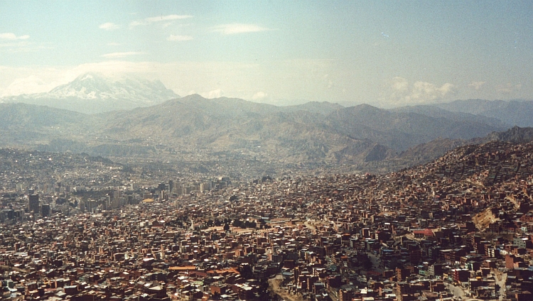 The most beautiful city in the world from the camera from above: La Paz