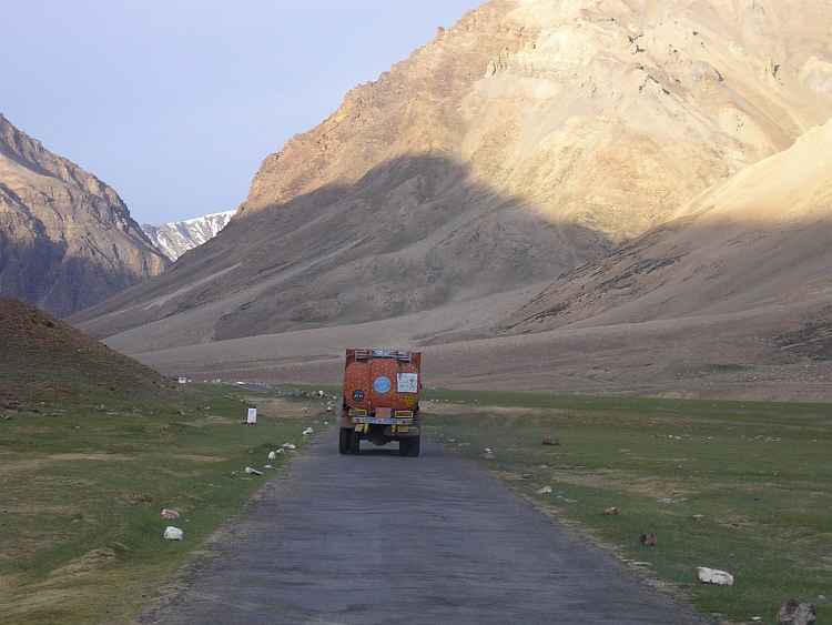 Arriving at the campsites of Sarchu