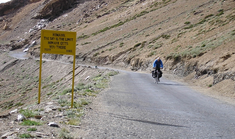 The road workers of Himank feel easy about sharing their personal truths with the traveller