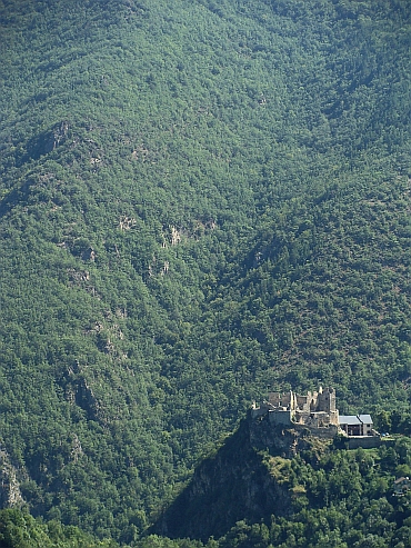 Castle in the upper Aude Valley
