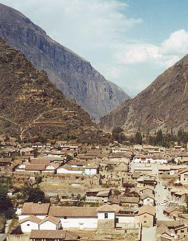 View over the village of Ollantaytambo